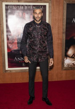 Warner Bros. Resimleri ve Yeni Hat Sinema 'Annabelle Homes Comes