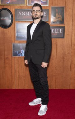 Warner Bros. Resimleri ve Yeni Hat Sinema 'Annabelle Homes Comes