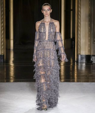 Christian Siriano 2020 Yaz Pist Şovu