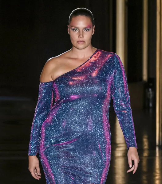 Christian Siriano 2020 Primavera Verão Runway Show — Fotografia de Stock