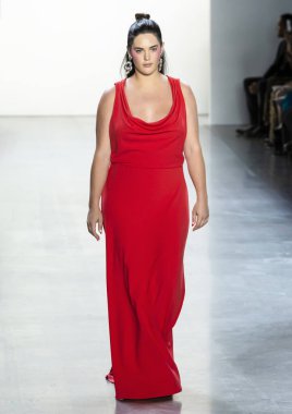 Tadashi Shoji 2020 Yaz Pist Şovu