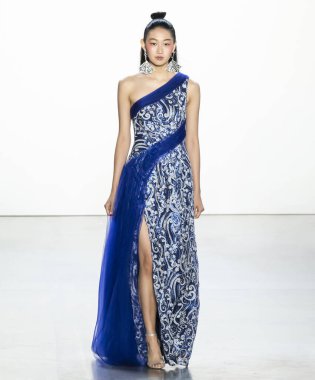 Tadashi Shoji 2020 Yaz Pist Şovu