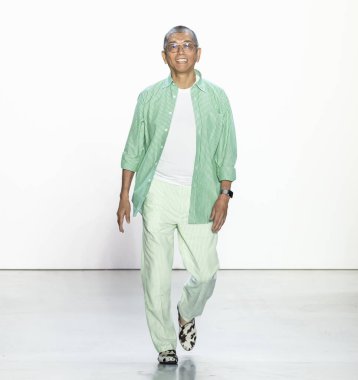 Tadashi Shoji 2020 Yaz Pist Şovu