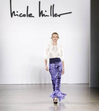 Nicole Miller 2020 Yaz Pist Şovu