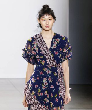 Nicole Miller 2020 Yaz Pist Şovu