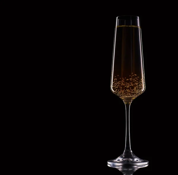 Ett Glas Champagne Svart Bakgrund — Stockfoto