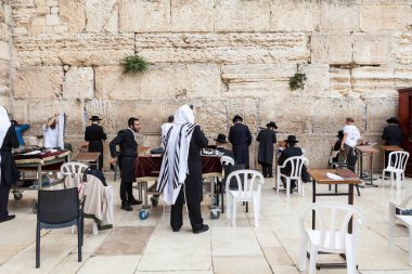 JERUSALEM, ISRAEL - CIRCA MAYIS 2018: Kudüs 'teki Batı Duvarı manzarası, İsrail yaklaşık Mayıs 2018' de Kudüs 'te.