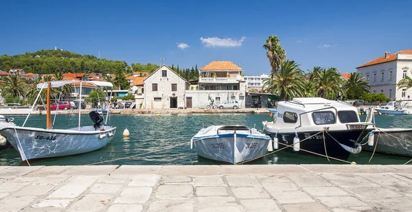 Hvar Croatia Circa Wrzesień 2016 Piękny Widok Miasto Hvar Wyspie — Zdjęcie stockowe