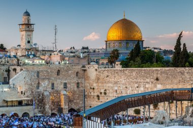 JERUSALEM, ISRAEL - CIRCA MAYIS 2018: Kudüs 'teki Batı Duvarı manzarası, İsrail yaklaşık Mayıs 2018' de Kudüs 'te.