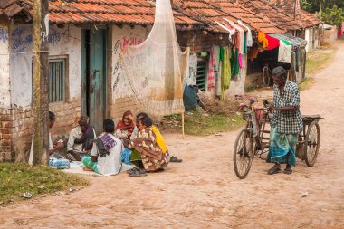 DIAMOND HARBour, INDIA - CIRCA NOVEMBER 2013: Hindistan kırsalında yaşam Kasım 2013 dolaylarında Diamond Harbour 'da.