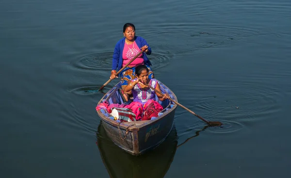 Pokhara Nepal Circa Listopad 2013 Widok Jezioro Pokharze Około Listopada — Zdjęcie stockowe