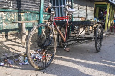 CALCUTTA, INDIA - CIRCA NOVEMBER 2013: Kasım 2013 dolaylarında Kalküta 'da Hint köyünde yaşam.