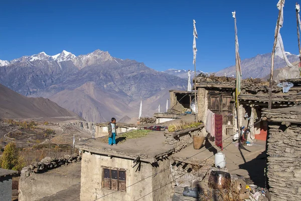 Jharkot Nepal Circa November 2013 Het Dagelijks Leven Van Dorpelingen — Stockfoto