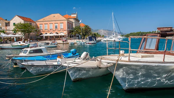 Pohled Stari Grad Malé Městečko Ležící Chorvatském Ostrově Hvar Asi — Stock fotografie