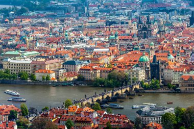 PRAG, CZECH REPUBLIC - CIRCA MAYIS 2017: Çek Cumhuriyeti 'nin başkenti Prag şehri Mayıs 2017.