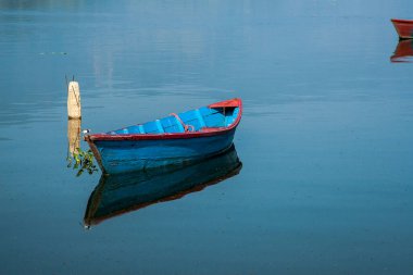  Kasım 2013 'te Pokhara' da göl manzarası.