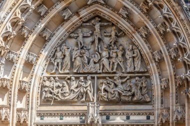 PRAG, CZECH Cumhuriyet - CIRCA MAYIS 2017: The Metropolitan Cathedral of Saints Vitus 'un görüntüsü Mayıs 2017' de Prag 'da.