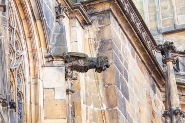 PRAG, CZECH Cumhuriyet - CIRCA MAYIS 2017: The Metropolitan Cathedral of Saints Vitus 'un görüntüsü Mayıs 2017' de Prag 'da.