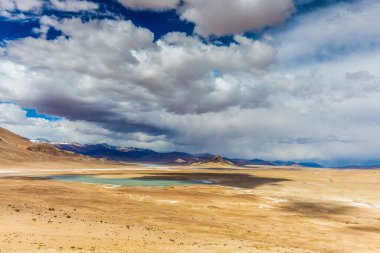 Tacikistan 'daki Pamir Dağları' nın güzel manzarası