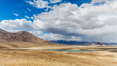 Tacikistan 'daki Pamir Dağları' nın güzel manzarası