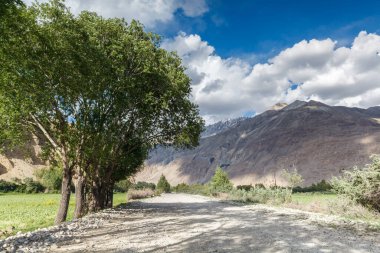 Tacikistan 'daki Langar köyünün güzel çevresi