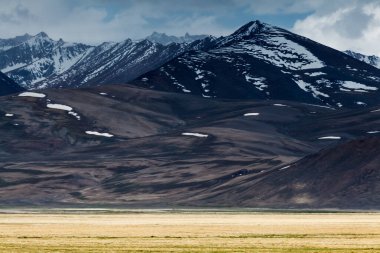 Tacikistan 'daki Pamir Dağları' nın güzel manzarası
