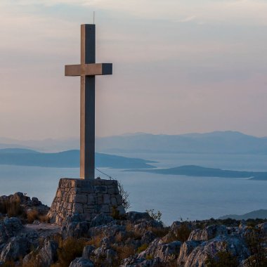 Eylül 2016 'da Hvar adasındaki Sveti Nikola' nın en yüksek manzarası.