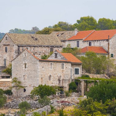 Hırvatistan 'ın Hvar adasındaki Selca' nın güzel manzarası.