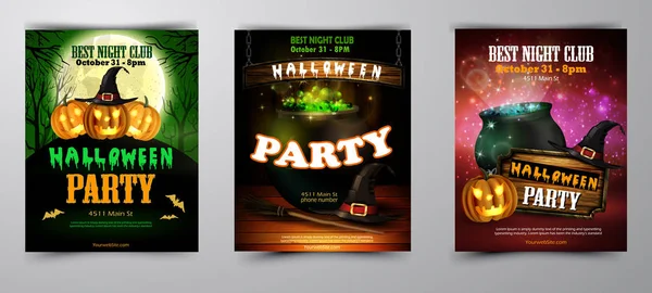 Cadılar Bayramı Partisi Davetiyesi ahşap duvar arka plan üzerinde