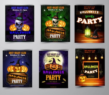 Cadılar Bayramı Partisi Davetiyesi ahşap duvar arka plan üzerinde