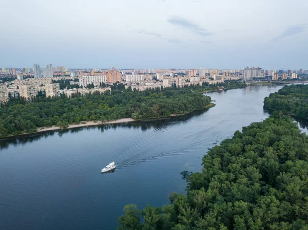 Vue Sur Drone Aerila Bateau Navigue Long Fleuve Dniepr Kiev — Photo