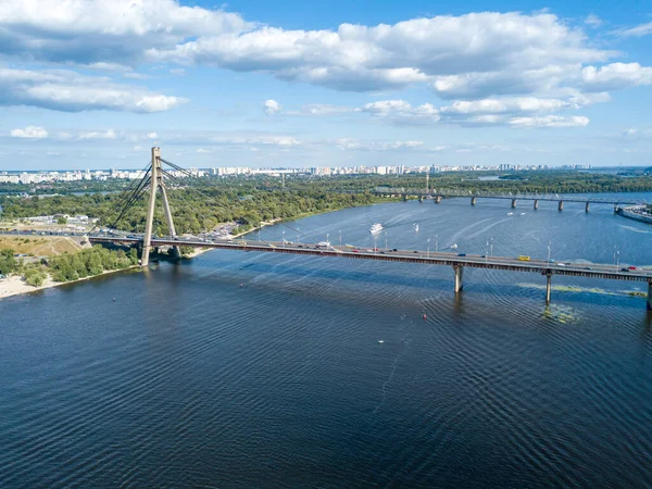 Pandangan Pesawat Tak Berawak Dari Jembatan Utara Atas Dnieper Kiev — Stok Foto