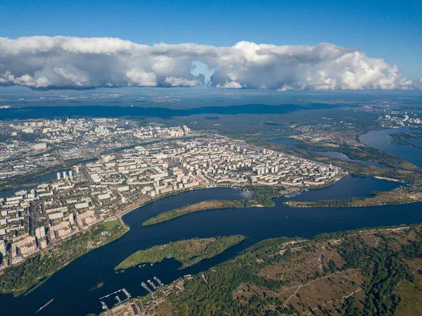 Vista Alta Del Río Dniéper Kiev Una Nube Sobre Ciudad — Foto de Stock