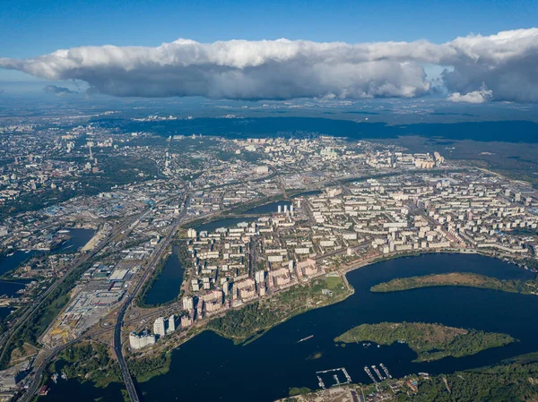 Vista Alta Del Río Dniéper Kiev Una Nube Sobre Ciudad — Foto de Stock