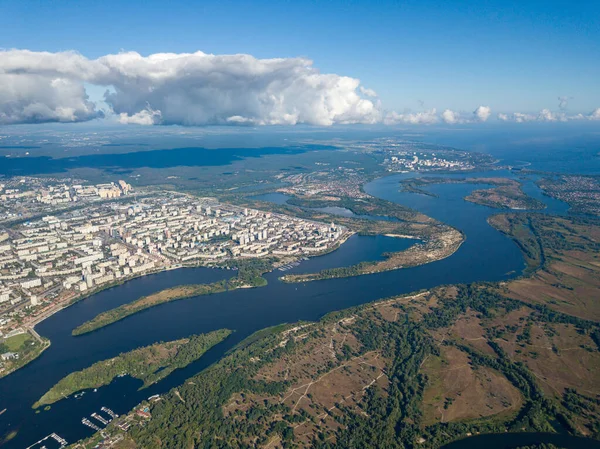 Vista Alta Del Río Dniéper Kiev Una Nube Sobre Ciudad — Foto de Stock