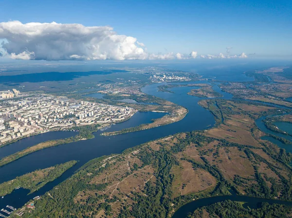 Vista Alta Del Río Dniéper Kiev Una Nube Sobre Ciudad — Foto de Stock