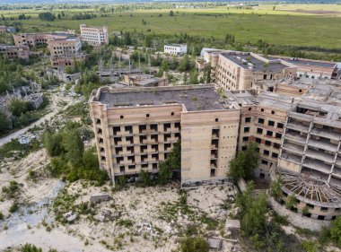 Hava aracı görüntüsü. Kiev 'deki şehir hastanesinin bitmemiş binası..