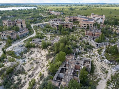 Hava aracı görüntüsü. Kiev 'deki şehir hastanesinin bitmemiş binası..