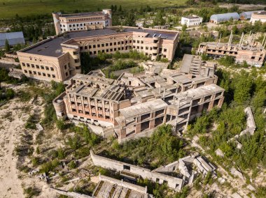 Hava aracı görüntüsü. Kiev 'deki şehir hastanesinin bitmemiş binası..