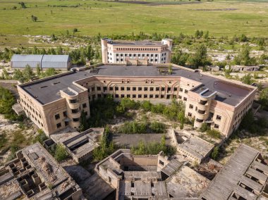 Hava aracı görüntüsü. Kiev 'deki şehir hastanesinin bitmemiş binası..