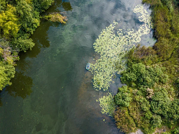 Aerial Drone View Fishing Boat Green Water Shore Algae Bloom — Stock Photo, Image