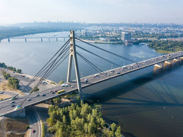 Hava Aracı Görüntüsü Kiev Deki Kuzey Köprüsü Dinyeper Nehri Açık — Stok fotoğraf