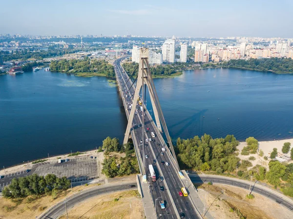 Widok Lotu Ptaka Północny Most Kijowie Dniepru Pogodny Letni Poranek — Zdjęcie stockowe