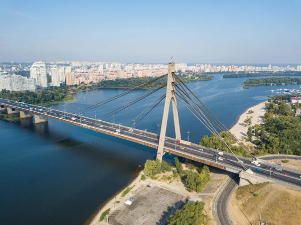 Flygdrönare Norra Bron Kiev Och Floden Dnepr Klar Sommarmorgon — Stockfoto