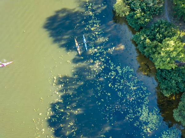 Barco Caiaque Água Verde Rio Dnieper Vista Aérea Drones — Fotografia de Stock