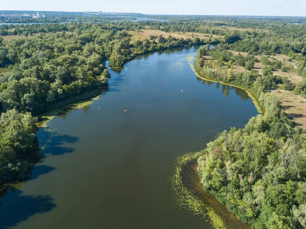 Zelený Břeh Řeky Dněpru Letního Slunečného Dne Zobrazení Leteckých Dronů — Stock fotografie