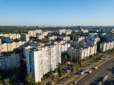 Hava aracı görüntüsü. Kiev 'deki konut binaları.
