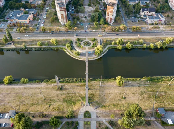 Vista Aérea Drones Caminhos Pedestres Perto Lago Parque Cidade Kiev — Fotografia de Stock