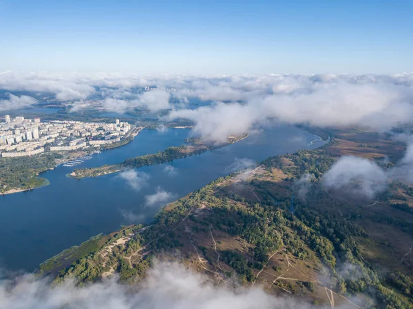 Volando Sobre Las Nubes Otoño Kiev Mañana Soleada — Foto de Stock