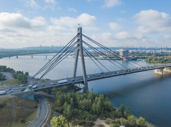 Hava Aracı Görüntüsü Kiev Kuzey Köprüsü — Stok fotoğraf